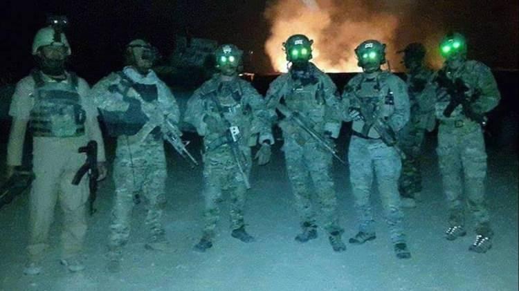 <p><strong>BİRLEŞİK KRALLIK</strong></p>

<p><strong>SAS (SPECİAL AİR SERVİCE)</strong></p>

<p>D&uuml;nyanın en zor eğitimlerinden biri</p>

<p>Galler dağlarında g&uuml;nlerce a&ccedil; ve uykusuz y&uuml;r&uuml;y&uuml;ş</p>

<p>Psikolojik dayanıklılık &ouml;n planda</p>
