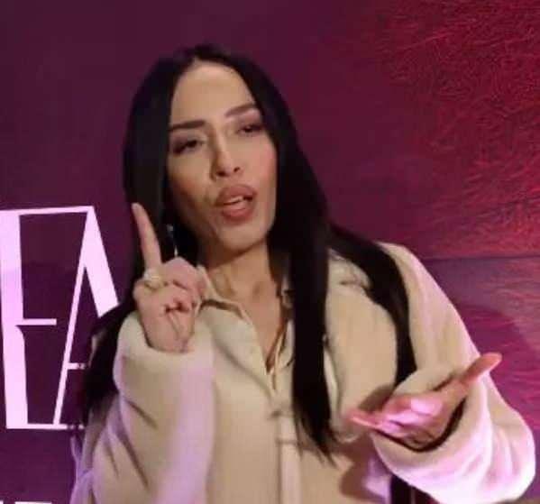 <p><strong>Akalın i&ccedil;in "Onu, ne sanat olarak, ne emek olarak, ne duruş olarak, ne de kalite a&ccedil;ısından kendime yakın g&ouml;r&uuml;yorum.&nbsp;</strong></p>
