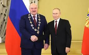 <p><strong><span style="color:#B22222">ALEXANDER LUKASHENKO</span>&nbsp; |&nbsp; Belarus Devlet Başkanı</strong></p>

<p>&nbsp;</p>

<p>Rusya ile yakın bağları ve b&ouml;lgesel stratejik konumu ile etkili.</p>

