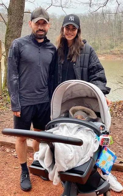 <p><strong>14 Mayıs 2020'de nikah masasına oturan &uuml;nl&uuml; &ccedil;ift , evliliklerini erkek bebekle ta&ccedil;landırmıştı.</strong></p>
