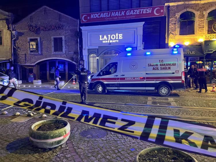 İzmit'te kanlı saldırı: 2 &ouml;l&uuml;, 3 yaralı 