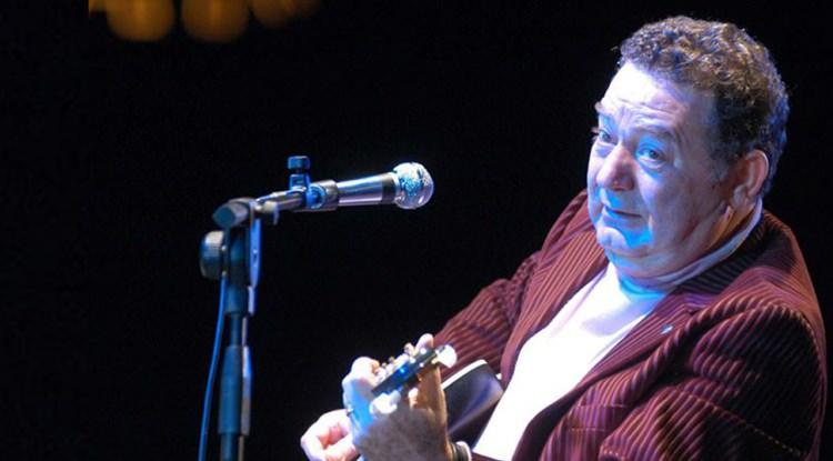 <p><span style="color:#B22222"><em><strong>T&uuml;rk m&uuml;ziğinin unutulmaz ismi Kayahan'ın vefatının 11. yıl d&ouml;n&uuml;m&uuml;nde hakkında bilinmeyen bazı detaylar g&uuml;ndem oldu. Rakamlara karşı &ouml;zel bir ilgisi olan &uuml;nl&uuml; sanat&ccedil;ının, kızının adını dahi koyarken &ouml;nem verdiği o sayıyla bağlantısı &ccedil;ok şaşırttı.</strong></em></span></p>
