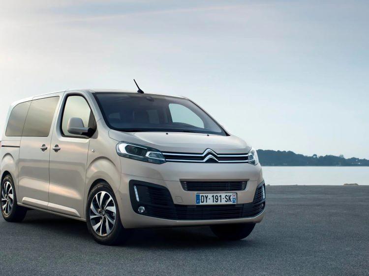 <p><strong><span style="color:#B22222">CİTRO&Euml;N JUMPY SPACETOURER</span>&nbsp; |&nbsp;&nbsp;600 BİN TL&rsquo;YE 12 AY VADE</strong></p>

<p>&nbsp;</p>

<p>600 bin TL&rsquo;ye 12 ay vadeli, <span style="color:#B22222"><strong>0 faizli</strong></span> kredi avantajı sunuluyor</p>

<p>&nbsp;</p>
