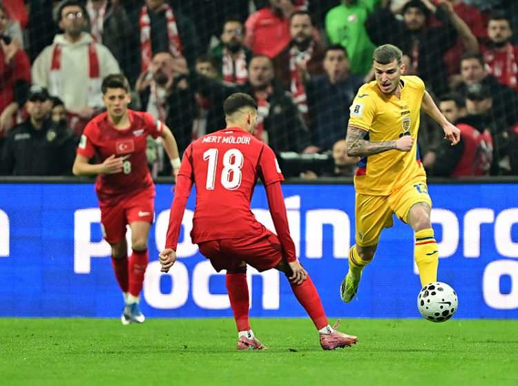 <p><strong>'ROMANYA D&Uuml;NYA KUPASI'NI TELEVİZYONDAN İZLEYECEK'</strong></p>
