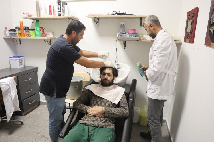 <p>Devlet kurumlarının girişimleriyle Barış'ın yeni hayatına başlamasına y&ouml;nelik ilk adımı attı.&nbsp;</p>
