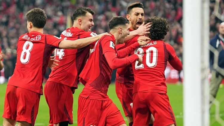 <p>Bir sonraki galeriye g&ouml;z atın...<br />
<br />
<br />
Finalistler belli oldu! 2026 D&uuml;nya Kupası'nda yer alacak takımlar... Son 6 bilet kimlerin olacak?</p>
