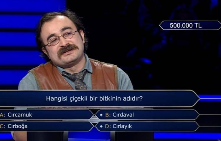 <p>Yarışmacı ilk ve ikinci baraj sorularını ge&ccedil;erek 500 bin TL'lik o soruyu a&ccedil;tırmaya hak kazandı.&nbsp;</p>
