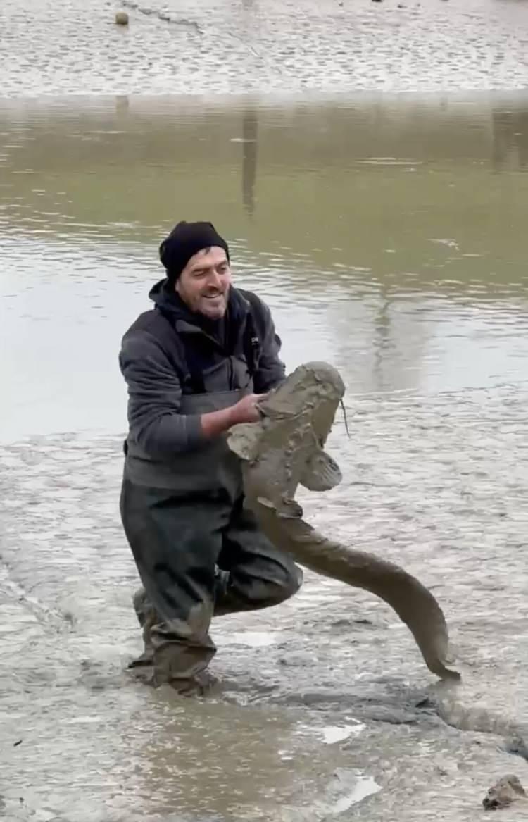 Yer: Sakarya! B&ouml;lge halkı hop oturup hop kalkıyor: 46 yıl sonra ortaya &ccedil;ıktı 