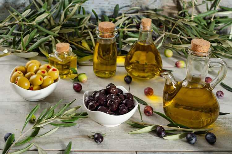 <p>İzmir&rsquo;in Sel&ccedil;uk il&ccedil;esinde faaliyet g&ouml;steren bir zeytinyağı firmasıyla ilgili &ccedil;arpıcı detaylar ortaya &ccedil;ıktı.</p>

<p>2024 yılından bu yana firmanın tam 82 kez tağşiş listesine girdiği belirlendi.</p>
