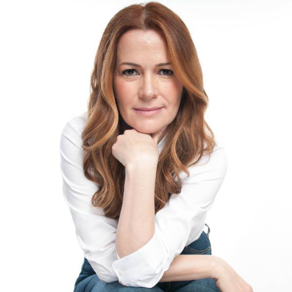 <p><strong>Ekranlardan neden uzak kaldığını ilk kez bu kadar samimi anlatan Caneroğlu'nun itirafları &ccedil;ok konuşuldu.</strong></p>
