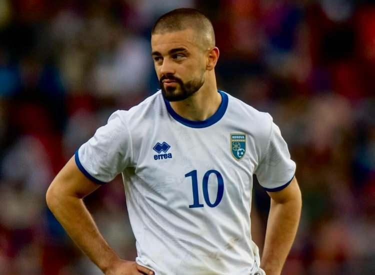 <p>Edon Zhegrova (Kosova)</p>
