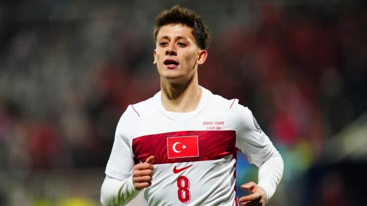 <p>Hepsi tarih yazdı ve milli takımlarının efsaneleri oldular. Romanya ve Kosova elendi.</p>
