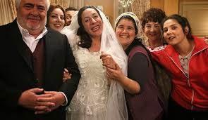 <p><strong>"Aramızda Kalsın", "Leyla: Hayat... Aşk... Adalet" ve "&Ouml;mer" gibi başarılı yapımlarda yer alan &uuml;nl&uuml; oyuncu Gamze Karaduman son g&uuml;nlerde verdiği kilolar ile adından sık&ccedil;a s&ouml;z ettiriyor.</strong></p>

<p>&nbsp;</p>
