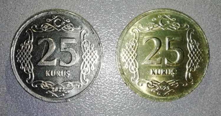 <p><span style="color:#B22222"><strong>FİYATLAR 30 BİN TL'Yİ BULUYOR</strong></span></p>

<p>Madeni para koleksiyonculuğu, bu t&uuml;r nadir &ouml;rnekler milyonlarca basım arasından hatasız, parlak ya da az sayıda &uuml;retilmiş olduklarında ciddi rakamlara satılabiliyor. Milyonlarca basım arasında nadir &ouml;rnekler olması fiyatını ikiye katlıyor.&nbsp;</p>
