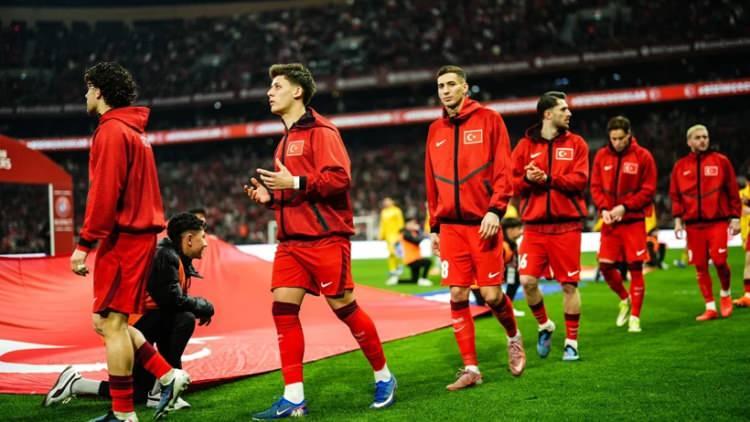 <p>* Turnuvaya katılan her takım ekstra 1.5 milyon dolar kazanacak</p>
