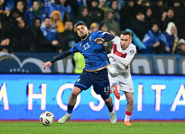 <p><strong>Kosova'yı Kerem Akt&uuml;rkoğlu'nun gol&uuml;yle eleyip 2026 D&uuml;nya Kupası'na katılma hakkı elde eden T&uuml;rkiye, &ouml;nce 10.5 milyon dolar ayakbastı parası kazanacak.</strong></p>
