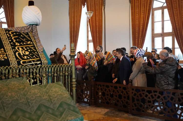 <p>Mert Yazıcıoğlu, Alina Boz, Mahassine Merabet, Ş&uuml;kr&uuml; &Ouml;zyıldız, &Ccedil;ağrı Şensoy, Mustafa &Uuml;st&uuml;ndağ ve Cemre G&uuml;meli, Bursa sokaklarında vatandaşlarla buluşarak bu anlamlı g&uuml;nde yaşanan coşkuya ortak oldu.&nbsp;</p>
