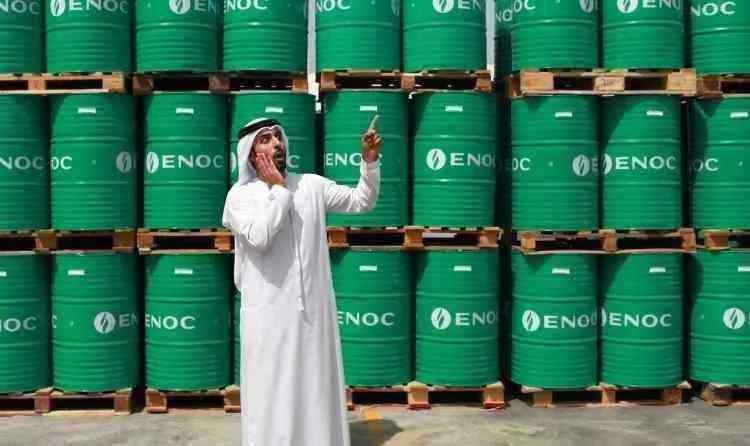 <p><strong>TRUMP 'İRAN'I TAŞ DEVRİ'NE GERİ G&Ouml;NDERECEĞİZ' DEDİ! PETROL FİYATLARI U&Ccedil;TU</strong></p>

<p>&nbsp;</p>

<p>&nbsp;</p>

<p>Trump'ın<strong> "İran'ı taş devrine d&ouml;nd&uuml;receğiz" </strong>tehdidinin ardından brent petrol&uuml;n fiyatı %6,8'e y&uuml;kselerek 107 doları ge&ccedil;mişti.<span style="color:rgb(178, 34, 34)">​</span></p>

<p>&nbsp;</p>

<p><span style="color:rgb(178, 34, 34)"><strong>HAM PETROL 110 DOLARA ULAŞTI!</strong></span></p>

<p>&nbsp;</p>

<p>Ham&nbsp; petrol&uuml;n varil fiyatı saat 2 Nisan Perembe g&uuml;n&uuml;&nbsp;<span style="color:rgb(178, 34, 34)"><strong>y&uuml;zde 10,49 artışla 110 doları aşmıştı.</strong></span></p>
