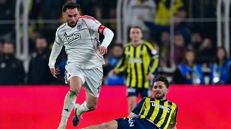 <p><strong>GOLLERİ KİM ATAR?</strong></p>
