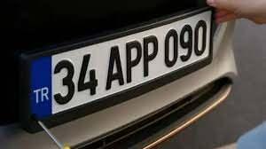 <p>Bakan &Ccedil;ift&ccedil;i, APP plakaların radar, Plaka Tanıma Sistemi (PTS), Kent G&uuml;venlik Y&ouml;netim Sistemi (KGYS) ve EDS gibi dijital sistemler tarafından sağlıklı bi&ccedil;imde tespit edilemediğini vurguladı.</p>
