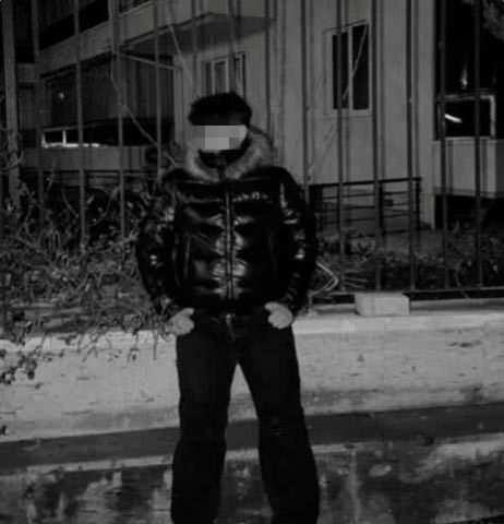 <p>Bir lokantada garsonluk yapan ve aynı zamanda A&ccedil;ık &Ouml;ğretim Lisesi'nde eğitimini s&uuml;rd&uuml;ren <strong><em>Mustafa Yağız Edik, </em></strong>iddiaya g&ouml;re halasının kızını rahatsız eden &ccedil;iğ k&ouml;ftecide &ccedil;alışan R.M. ile buluştu.&nbsp;</p>
