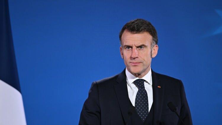 <p><span style="color:#B22222"><strong>FRANSA: HÜRMÜZ İÇİN HAREKETE GEÇTİK</strong></span></p> <p>Fransa Cumhurbaşkanı Emmanuel Macron, ABD ile İran arasında ateşkes ilan edilmesinin ardından Hürmüz Boğazı’nda trafiğin yeniden başlatılmasını sağlamak amacıyla yaklaşık 15 ülkenin Fransa liderliğinde harekete geçtiğini söyledi.</p>