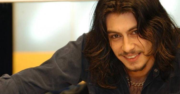 <p><strong>Akarsu&rsquo;nun doğaya olan sevgisi, hayalleri ve zorluklarla ge&ccedil;en yılları sevenlerini h&uuml;zne boğdu.</strong></p>
