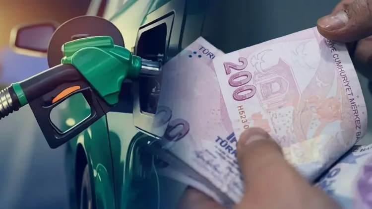 <p>Şekerbank kartlarıyla Petrol Ofisi istasyonlarında tek seferde bin 300 lira ve &uuml;zeri d&ouml;rd&uuml;nc&uuml; işleminizde 350 TL bonus veriliyor.</p>
