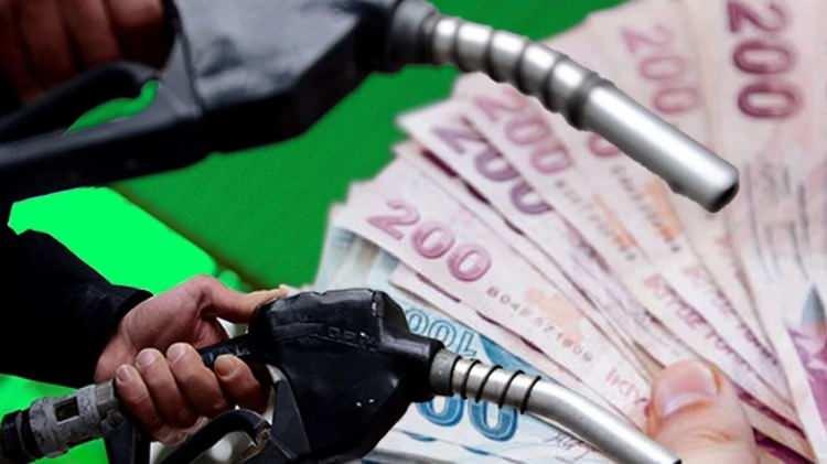 <p><strong>İŞTE İNDİRİM VE PUAN SAĞLAYAN BANKALAR</strong></p>

<p>&nbsp;</p>

<p>Garanti Bonus'la Petrol Ofisi'nden 4 seferde alınacak her bin 300 liralık akaryakıt karşılığında 350 liralık puan karta işlenecek.</p>
