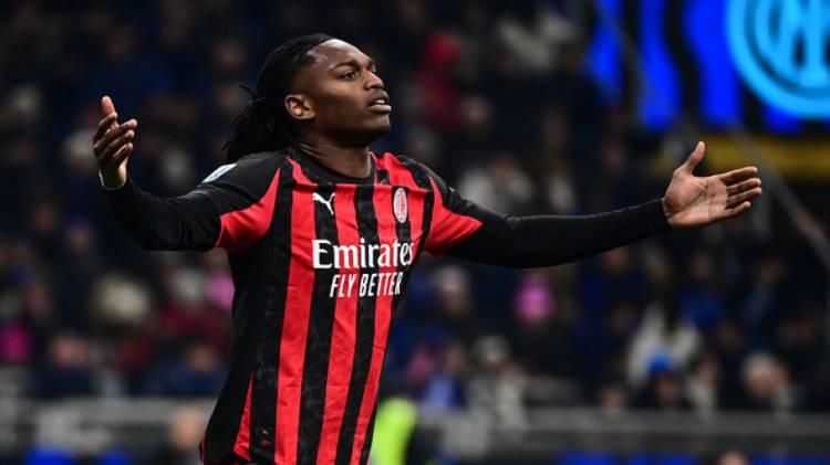 <p>14- Milan 610 milyon euro</p>
