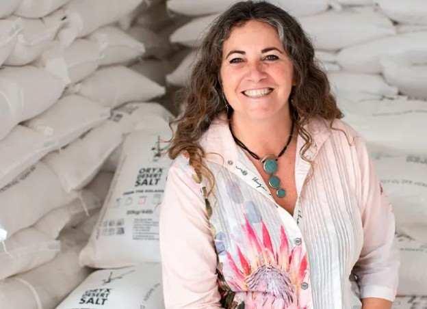 <p>K&uuml;&ccedil;&uuml;k bir masada başlayan bu girişim zamanla b&uuml;y&uuml;yerek 45 kişilik bir ekibe d&ouml;n&uuml;şt&uuml;.</p>
