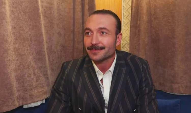 <p><span style="color:#B22222"><strong>"İNSAN OLDUĞUMUZU G&Ouml;STERMELİYİZ"</strong></span></p>
