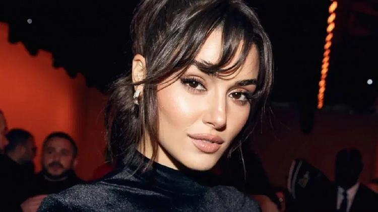 <p><strong>İstanbul Cumhuriyet Başsavcılığı'nın &uuml;nl&uuml; isimlere y&ouml;nelik y&uuml;r&uuml;tt&uuml;ğ&uuml; uyuşturucu soruşturması kapsamında g&ouml;zaltına alınarak &ouml;rnekleri alınan oyuncu Hande Er&ccedil;el'in test sonu&ccedil;ları kafaları karıştırmıştı.</strong></p>
