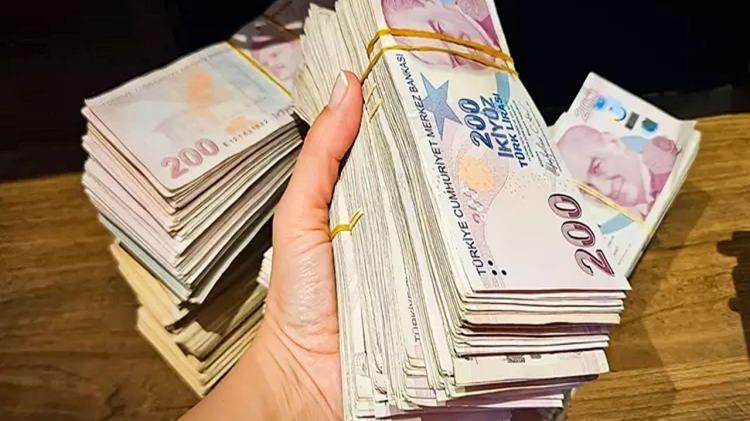 <p>Bu kapsamda Ziraat Katılım Bankası ve T&uuml;rkiye Tarım Kredi Kooperatifleri &uuml;zerinden sağlanan tarımsal destekli krediler ile Halkbank &uuml;zerinden verilen esnaf kredileri d&uuml;zenlemeden etkilenmeyecek.</p>
