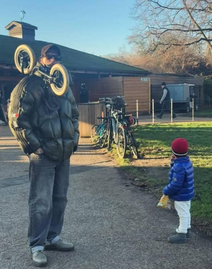 <p><strong>Ger&ccedil;ek dostluğun zor zamanlarda belli olduğunu kanıtlayan Tatlıtuğ, bu vefalı hareketiyle takdir topladı..</strong></p>
