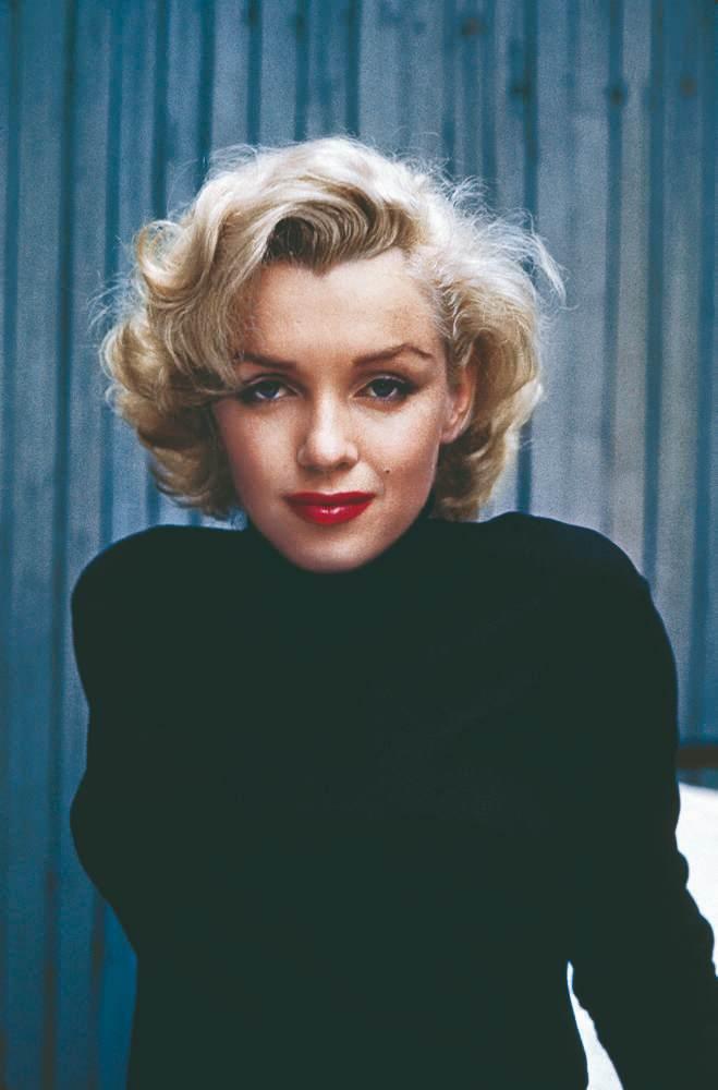 <p><strong>Sergide &ouml;ne &ccedil;ıkan bir diğer kişisel nesne ise Monroe'nun evinde bulunan aynası.&nbsp;</strong></p>
