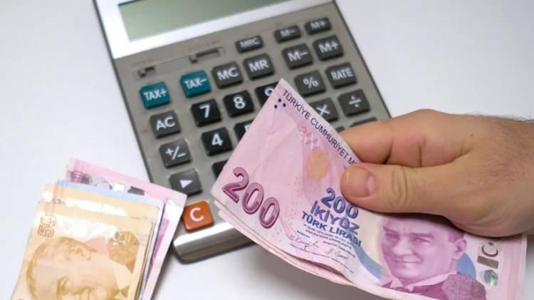 <p><strong>Zam oranı ne zaman belli olacak?</strong></p>

<p>&nbsp;</p>

<p>Memur ve emeklilerinin zam oranı 3 Temmuz 2026'da a&ccedil;ıklanacak enflasyon rakamlarıyla netleşecek.</p>
