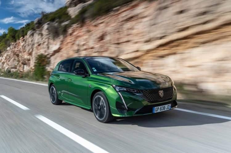 <p><strong>e-308 Fiyatları - Nisan 2026</strong></p>

<p>&nbsp;</p>

<p>&nbsp;</p>

<p>Peugeot e-308&rsquo;in 115 kW elektrikli GT otomatik (2025) versiyonu 2.381.000 TL&rsquo;ye satılıyor.</p>

<p>&nbsp;</p>

<p>e-308 Opsiyon Fiyatları - Nisan 2026</p>

<p>Metalik boya ve &ouml;zel metalik boya se&ccedil;eneği 6.597 TL olarak fiyatlandırılmış.</p>
