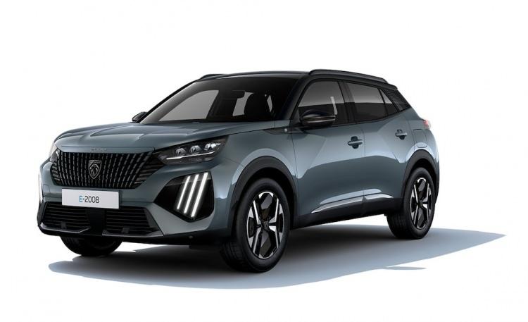 <p><strong>2008 Fiyatları - Nisan 2026</strong></p>

<p>Peugeot 2008&rsquo;in 1.2 Hybrid 145 hp Allure otomatik versiyonu 2.329.000 TL, GT otomatik versiyonu 2.566.500 TL, 115 kW elektrikli Allure otomatik versiyonu 2.201.500 TL ve GT otomatik versiyonu ise 2.308.500 TL fiyatla satışta.</p>

<p>&nbsp;</p>

<p>2008 Opsiyon Fiyatları - Nisan 2026</p>

<p>Metalik boya ve &ouml;zel metalik boya 9.500 TL, Alcantara i&ccedil; d&ouml;şeme ise 68.000 TL olarak belirlenmiş.</p>
