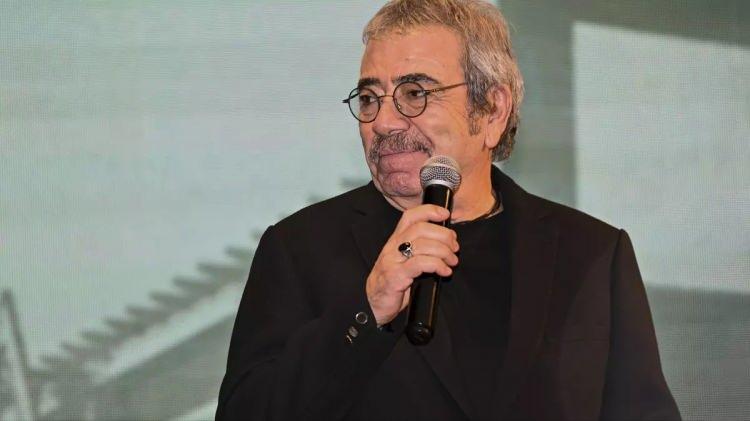 <p><strong>&Uuml;nl&uuml; isim, su&ccedil; işleyen karakterlerin cezasız kalmasının gen&ccedil;ler &uuml;zerinde yanlış bir algı oluşturduğunu s&ouml;yledi:</strong></p>

<p><span style="color:#800080"><em><strong>"Kurtlar Vadisi gen&ccedil;leri k&ouml;t&uuml; etkiledi. Herkes birbirini &ouml;ld&uuml;r&uuml;yor, kimseye bir şey olmuyor, o zaman ben de yapabilirim d&uuml;ş&uuml;ncesi gelişmeye başladı. Buna reaksiyon g&ouml;sterip diziden ayrıldım."</strong></em></span></p>
