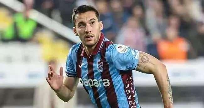 <p>11-&nbsp;Umut Nayir | Trabzonspor | 27 ma&ccedil; - 8 gol<br />
<br />
**İki takım i&ccedil;in (Konyaspor'da da goller attı)</p>
