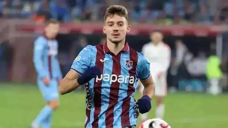 <p>9- Ernest Muci | Trabzonspor | 24 ma&ccedil; - 10 gol</p>
