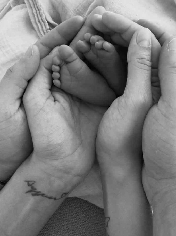 <p>&Uuml;&ccedil;&uuml;nc&uuml; kez anne baba olmanın mutluluğunu yaşayan &ccedil;ift&nbsp; yine y&uuml;rekleri ısıtan bir iyiliğe imza atmaya hazırlanıyor.&nbsp;</p>
