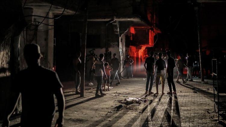 <p>Gazze'de ateşkesin y&uuml;r&uuml;rl&uuml;ğe girdiği 10 Ekim 2025'ten bu yana İsrail'in saldırılarında 738 kişi &ouml;ld&uuml;r&uuml;ld&uuml;, 2 bin 36 kişi yaralandı.</p>

<p>&nbsp;</p>
