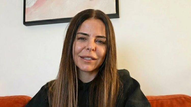 <p><strong>İstanbul Cumhuriyet Başsavcılığı tarafından y&uuml;r&uuml;t&uuml;len &uuml;nl&uuml; isimlere y&ouml;nelik uyuşturucu operasyonunda g&ouml;zaltına alınan ve evinden uyuşturucu madde, &ouml;ğ&uuml;tme aparatı ve sigara sarım kağıdı &ccedil;ıkan &uuml;nl&uuml; şarkıcı Simge Sağın, bağımsız bir kuruluşa yaptırdığı test sonucunu sosyal medya hesabından paylaştı.</strong></p>
