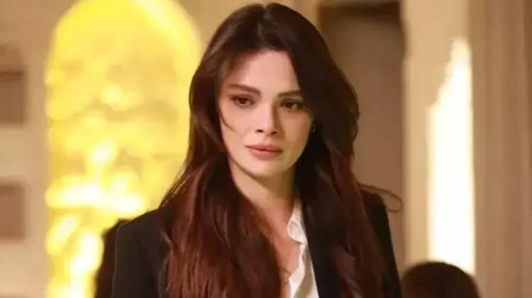 <p><strong>Sinem &Ouml;zen&ccedil; &Uuml;nsal (Şehir dışında)</strong></p>
