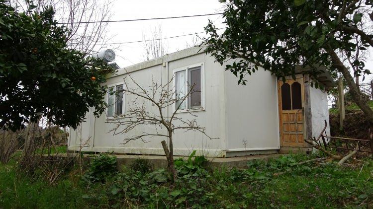 <p><strong><em>Mağduriyet b&ouml;ylelikle giderilmiş olacak. O b&ouml;lgede ge&ccedil;tiğimiz ay i&ccedil;erisinde AFAD ile afetzedelere tahsis edilen konteynerlerin arazi &uuml;zerinde yerleştirmelerini yaptık. Orada yaşayan insanlara ge&ccedil;ici olarak bu imkanı sağlamış olduk.</em></strong></p>
