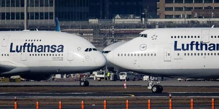 <p>UFO sendikası yetkilileri, yaklaşık 19 bin kabin g&ouml;revlisinin &ccedil;alışma koşulları ve operasyonları kademeli olarak durdurulacak olan Cityline'ın 800 &ccedil;alışanı i&ccedil;in hazırlanan tazminat paketine ilişkin m&uuml;zakerelerin sonu&ccedil;suz kaldığını belirtti.</p>
