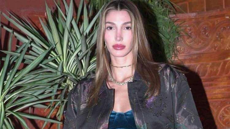 <p><strong>İstanbul Cumhuriyet Başsavcılığı'nın y&uuml;r&uuml;tt&uuml;ğ&uuml;, &uuml;nl&uuml; isimlere y&ouml;nelik uyuşturucu soruşturması kapsamında, Miss Turkey g&uuml;zeli Şevval Şahin hakkında 20 Aralık 2025'te yakalama kararı &ccedil;ıkarılmıştı.</strong></p>
