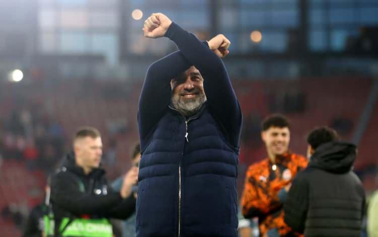 <p>Konferans Ligi'nde takımı Shakhtar Donetsk'i yarı finale taşıyan Arda Turan, kul&uuml;b&uuml;n&uuml;n kasasını epey doldurdu.</p>
